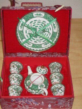 Green Dragon Minature 8 Piece Chinese Tea Pot Cup Party Set Porcelain Vintage